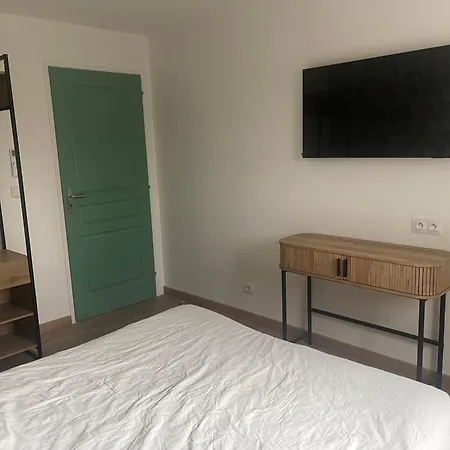 Duplex Renove Au Coeur De La Nature بيت للعطل ساليس